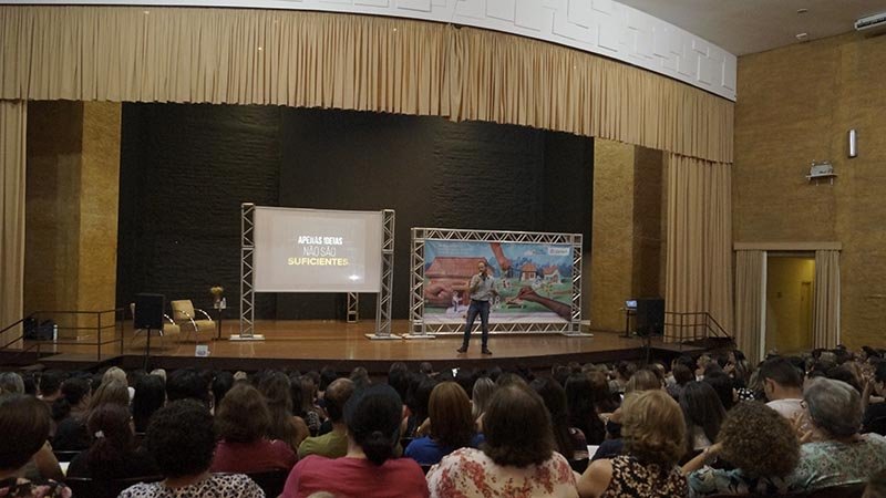 Programa A União Faz a Vida: Professores e educadores participam de palestra sobre criatividade
