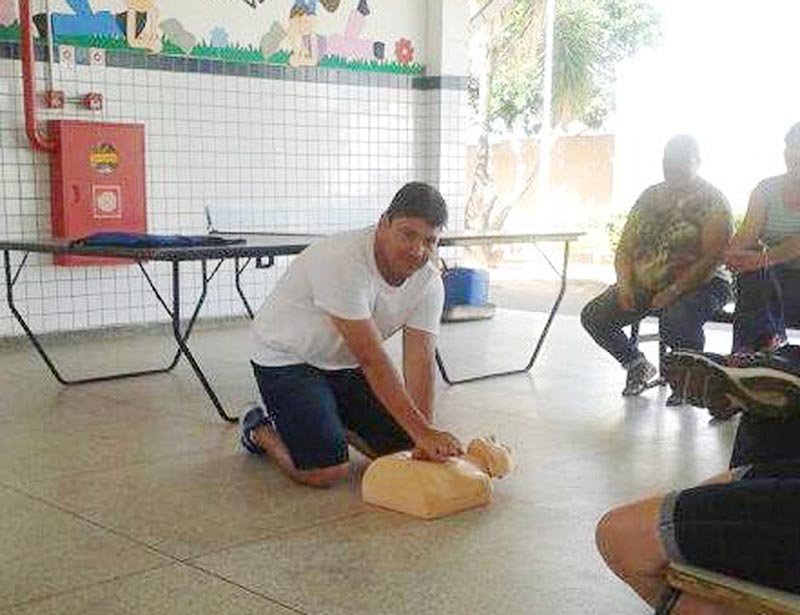 Educação realiza treinamento contra incêndio