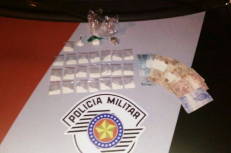 Artesão é preso com cocaína sua residência
