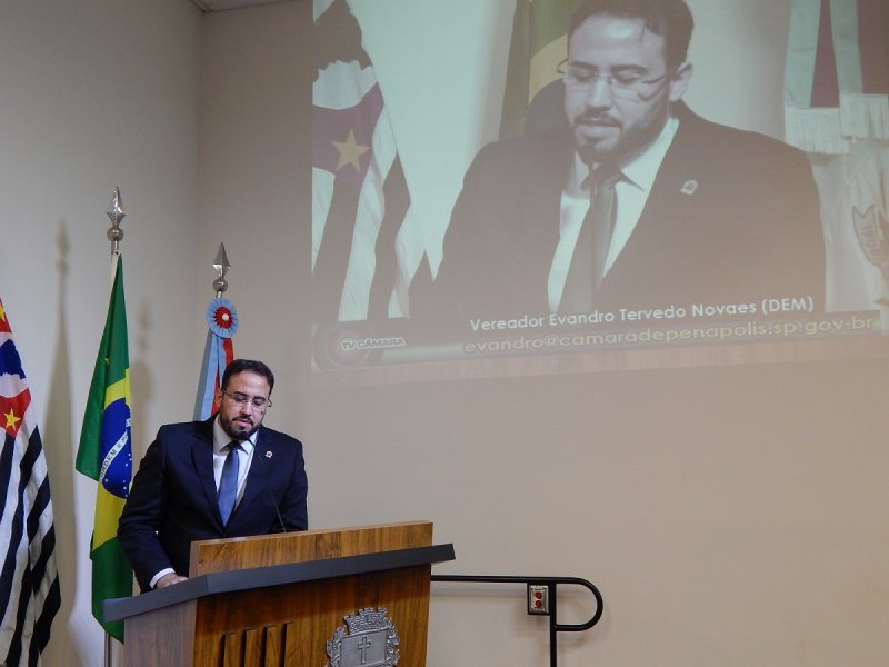 Vereador questiona recolhimento de INSS e FGTS