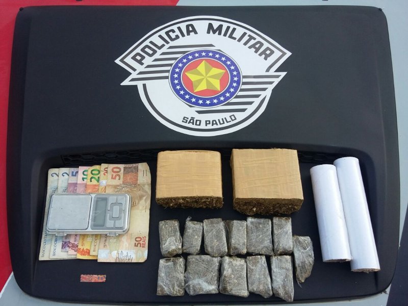 Jovem é preso com maconha e LSD
