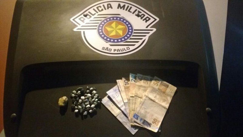 PMs prendem jardineiro acusado de tráfico