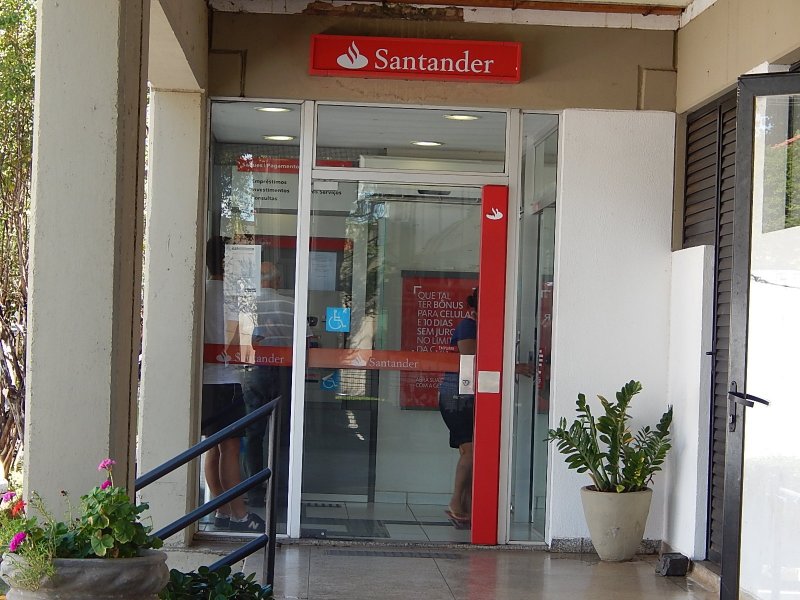 Posto bancário na prefeitura: Vereador reclama diminuição de horário de atendimento