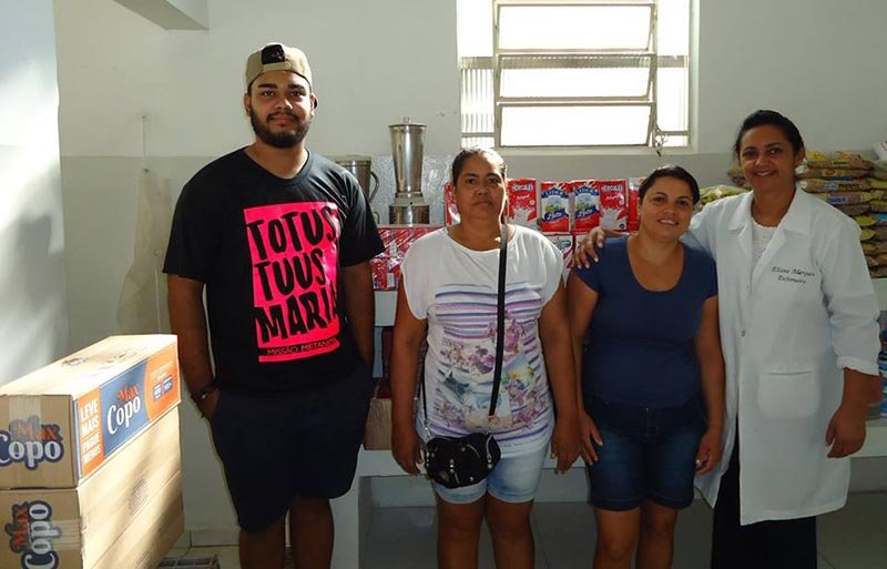 Córrego Grande, Luziânia e Ester Eunice entregam donativos à Santa Casa