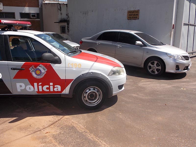 PM prende dupla com carro roubado no Paraná