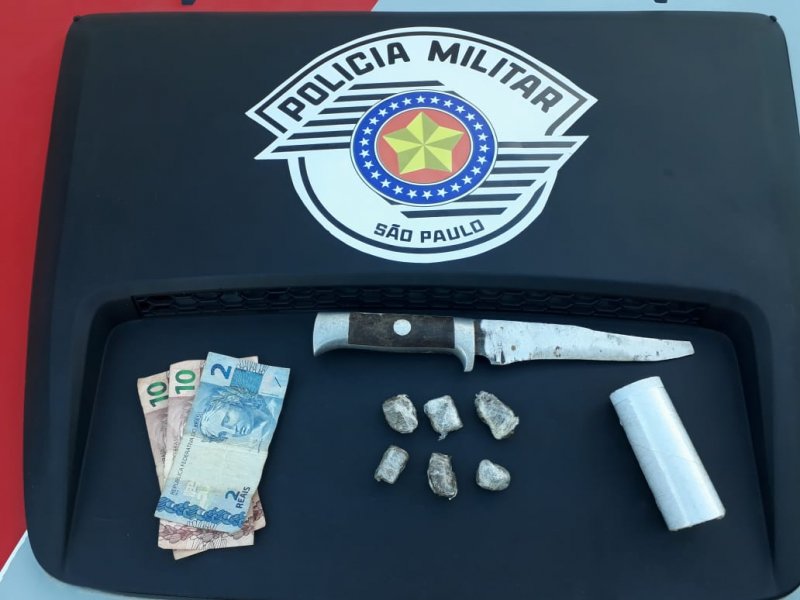 Policiais da Rocam prendem acusado de tráfico no Gimenes