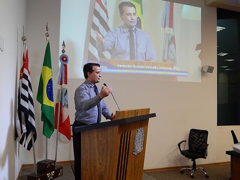 Vereador manifesta preocupação com riscos de multas por contratação de OS