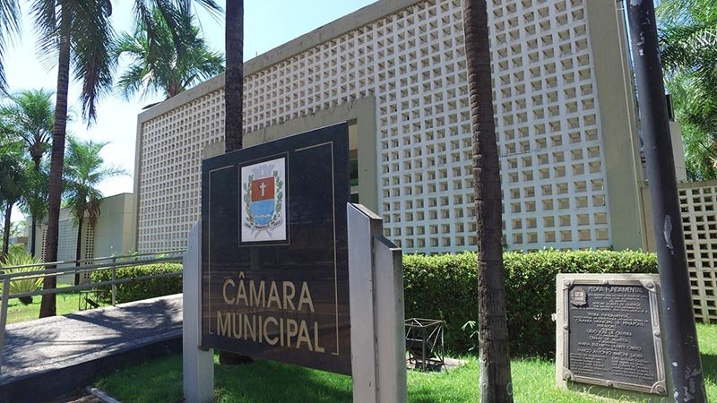 Câmara vota fixação de pagamentos de pequeno valor pela prefeitura