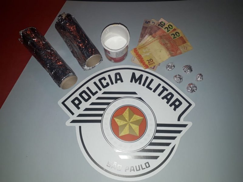 PM encontra cocaína na casa de tratorista no Silvia Covas