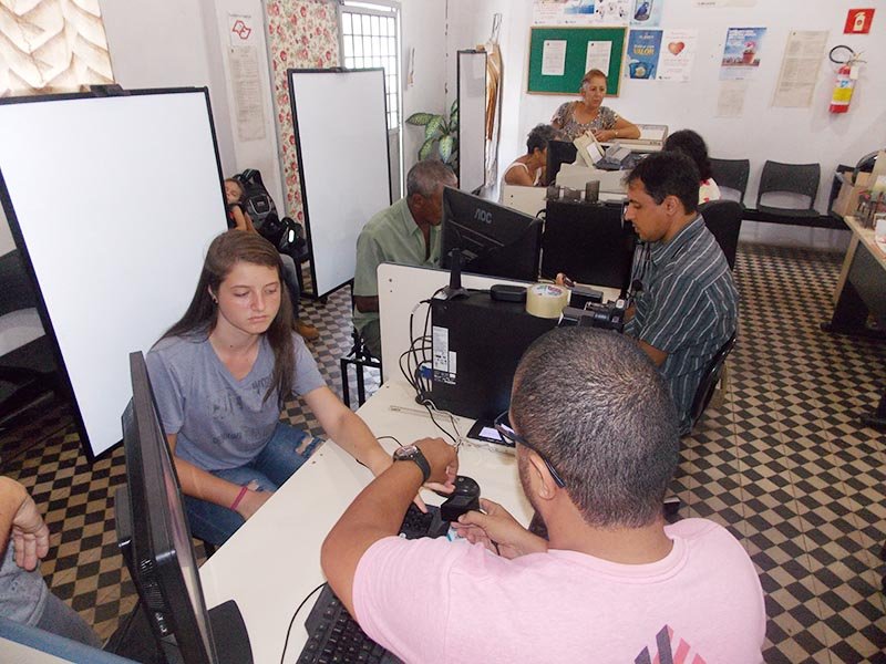 Eleitores têm até dia 9 para transferir e tirar título
