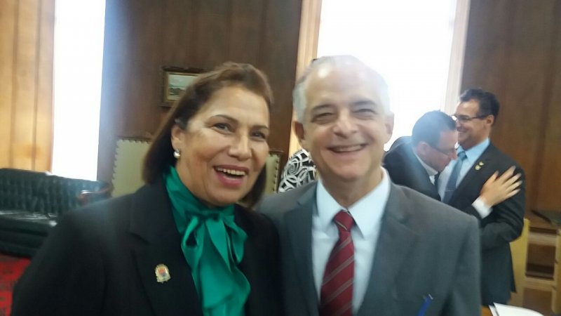 Entregues pedidos de benefícios para Penápolis em audiências na sede do governo estadual