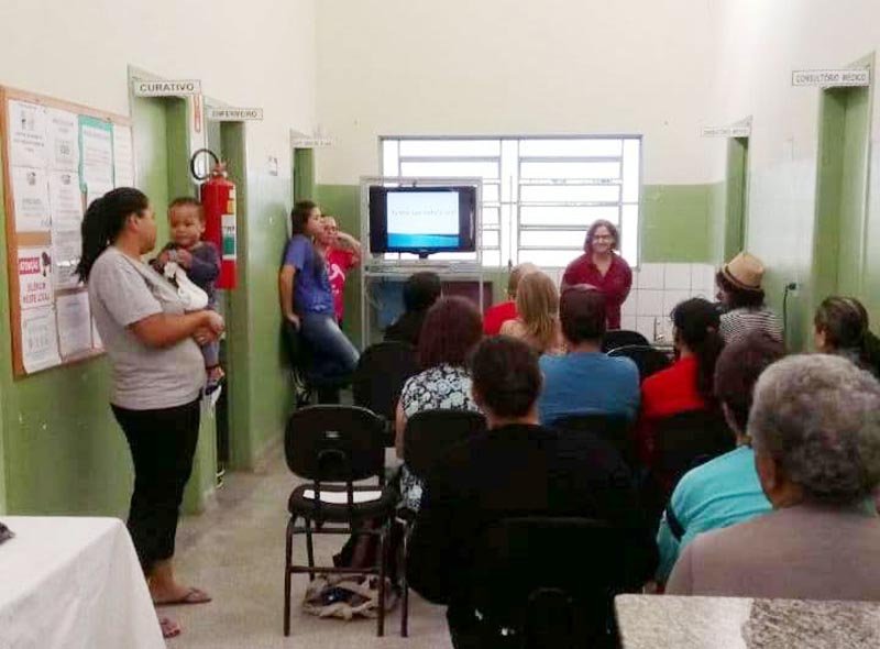 Equipe da UBS Del Rey comemora Dia das Mães com usuárias da região