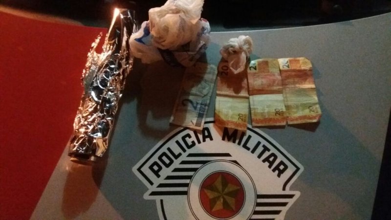Ajudante é preso com maconha e cocaína em Luiziânia