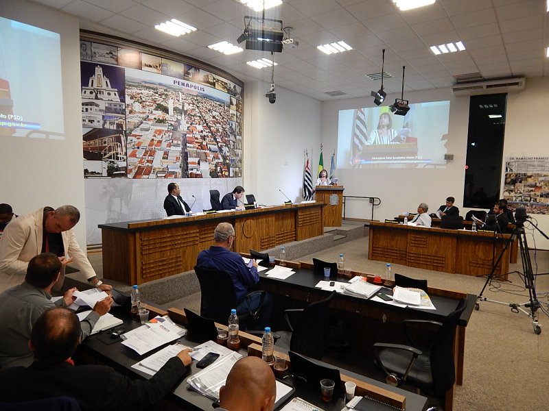 Adiada votação de exigência de lâmpada led para novos loteamentos
