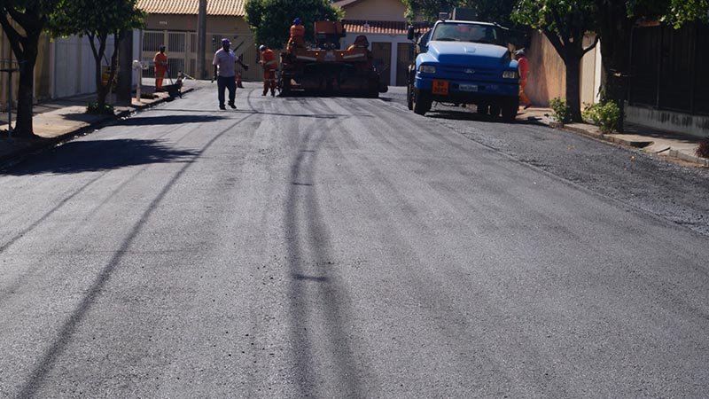Avenida Ângelo Gardim é restaurada através de convênio