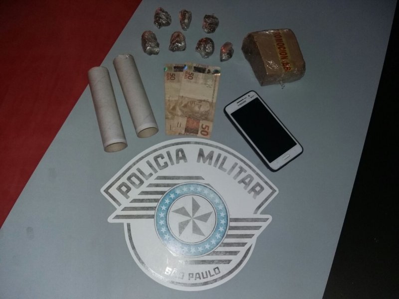 Polícia Militar encontra maconha na casa de pedreiro