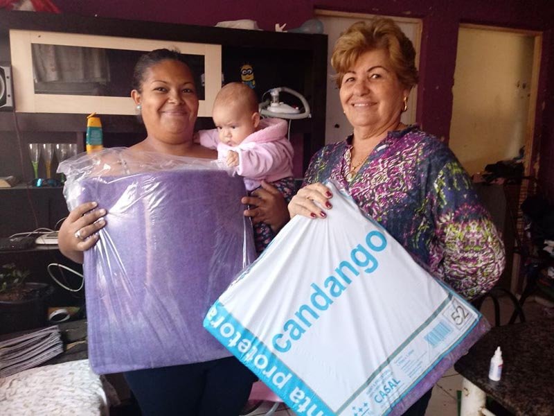 FSS distribui cobertores para famílias assistidas