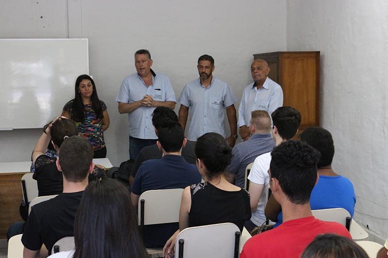 Gratuitos: Cursos profissionalizantes capacitam 60 pessoas