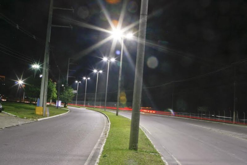 Projeto que obriga iluminação led em novos loteamentos é adiado