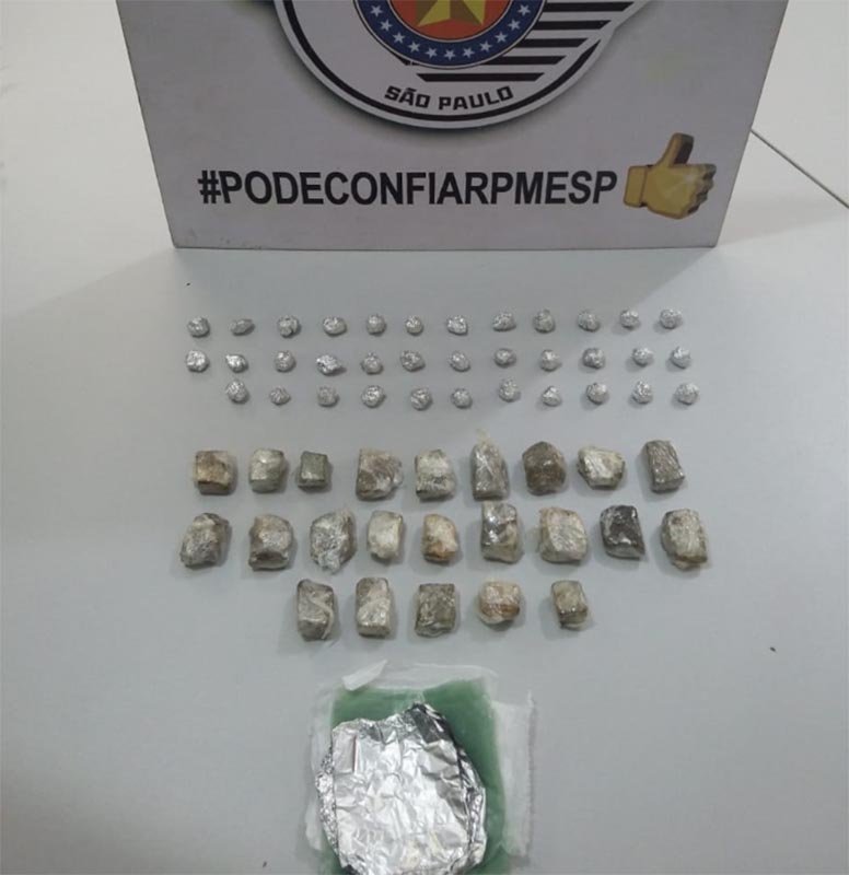 Dupla é presa com maconha e crack no bairro Osvaldo Vizoni