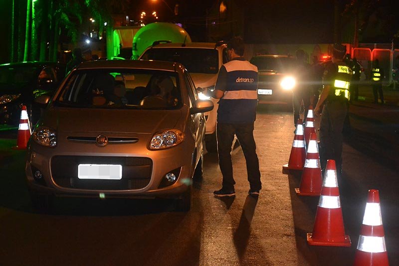 Detran e Polícia fazem operação da Lei Seca em Penápolis