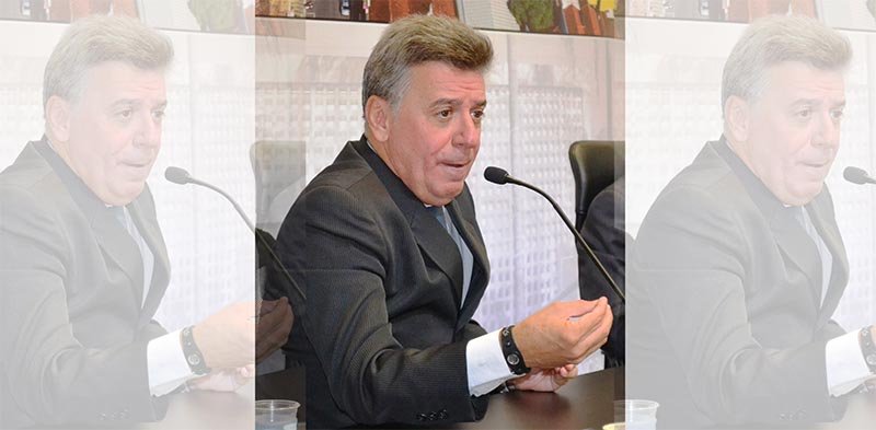 Punição: PSDB desfilia Célio após anunciar apoio a outro partido