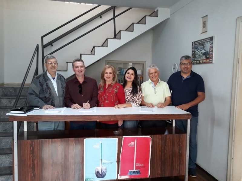 Sindicato do Comércio de Penápolis assina Convenção Coletiva de Trabalho