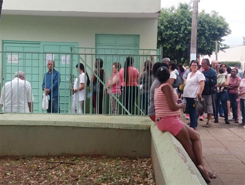 Unidades de saúde: Vereador pede implantação de sistema de senhas