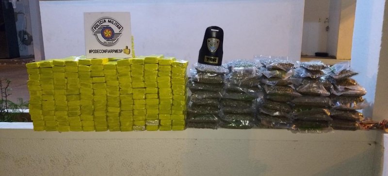 Plantão: Dupla é presa transportando maconha e skank em rodovia