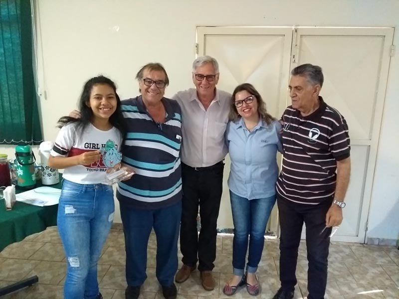 Em visita a cidade, escritora e poetisa mirim conhece o Daep