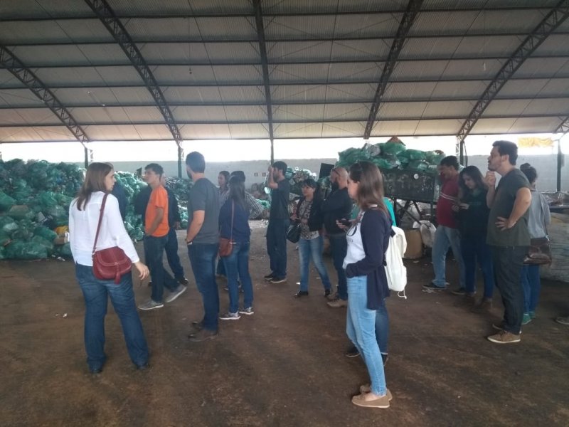 Gestão de resíduos sólidos: Daep recebe visita de alunos da Unesp de Prudente