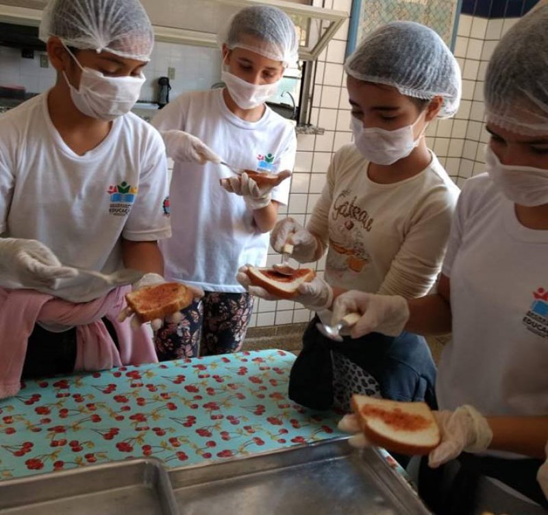 Atividades: Emefs realizam “Feira Jovens Empreendedores”