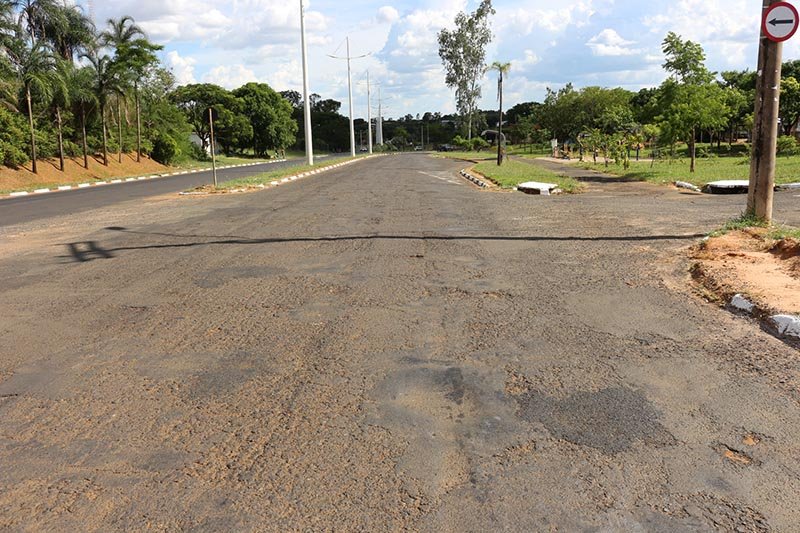 Novos trechos da avenida Bento da Cruz e Estrada Irmãos Buranello terão investimento de R$ 135 mil