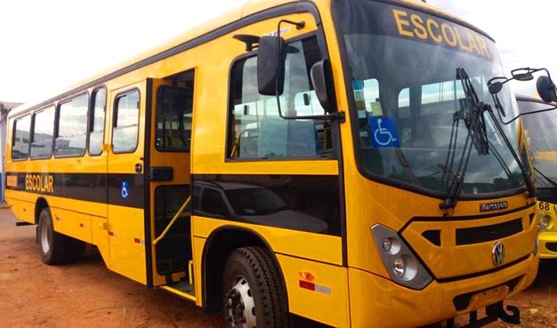 Educação: Prefeitura adquire dois novos ônibus escolares