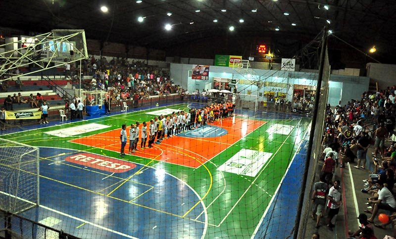 Cobras, Cobrinhas e Master: Três mil pessoas prestigiam finais do futsal