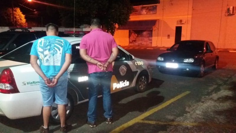 Polícia Rodoviária prende dupla transportando maconha