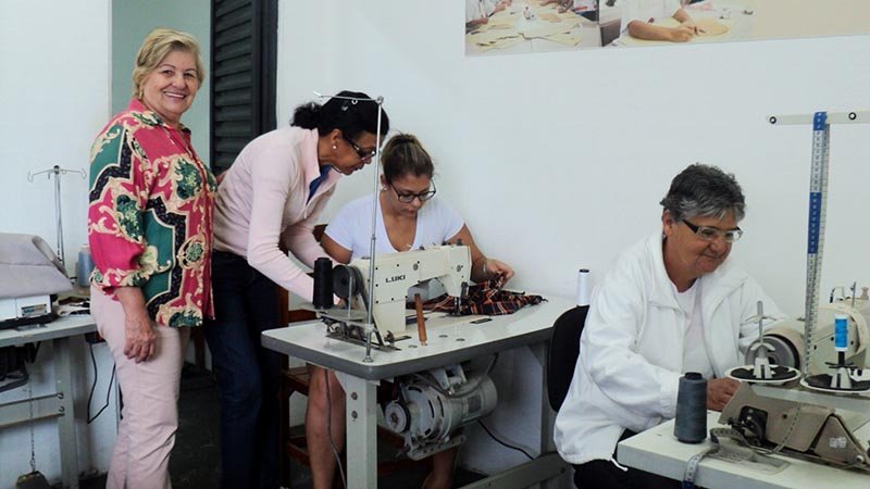 Fundo Social de Solidariedade abre inscrições para curso de corte e costura