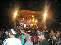 Milhares de pessoas prestigiam show da Ativa FM