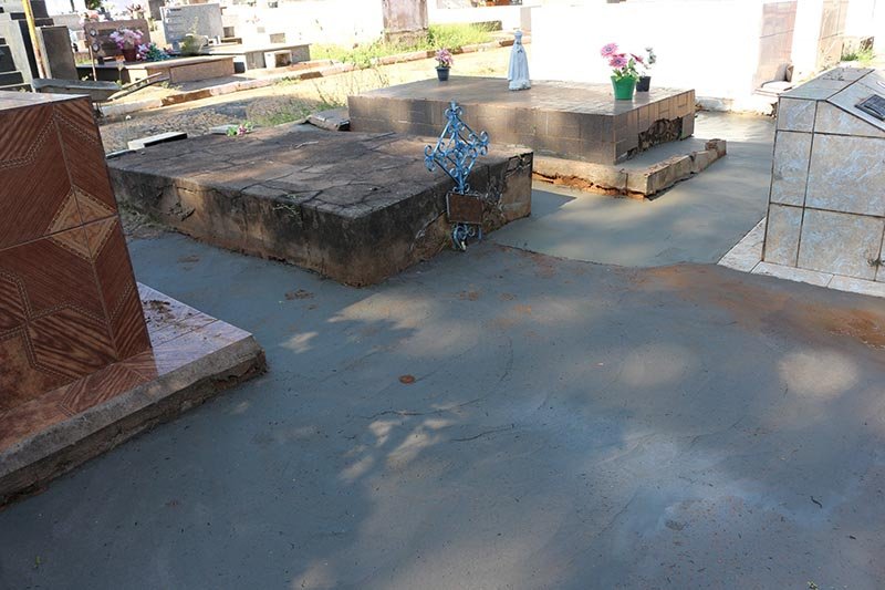 Necrópole Santa Cruz: Obras realiza reparos em cemitério