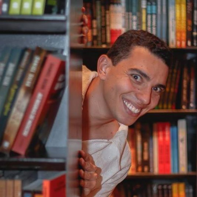 Biblioteca tem contação de histórias para crianças hoje