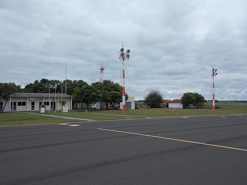 Equipe técnica deve avaliar privatização de aeroporto
