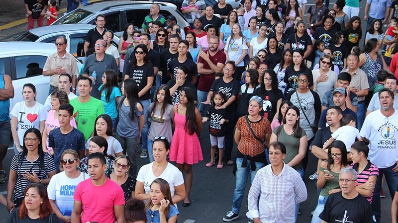 Marcha para Jesus reúne fiéis na Praça