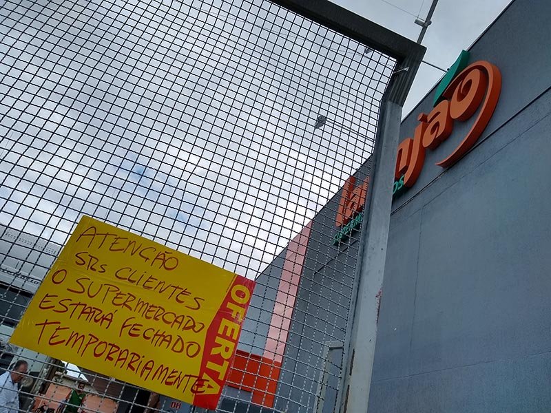 Após dois anos e meio, 