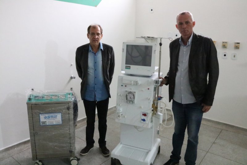 Câmara acompanha início de atendimento com terapia renal