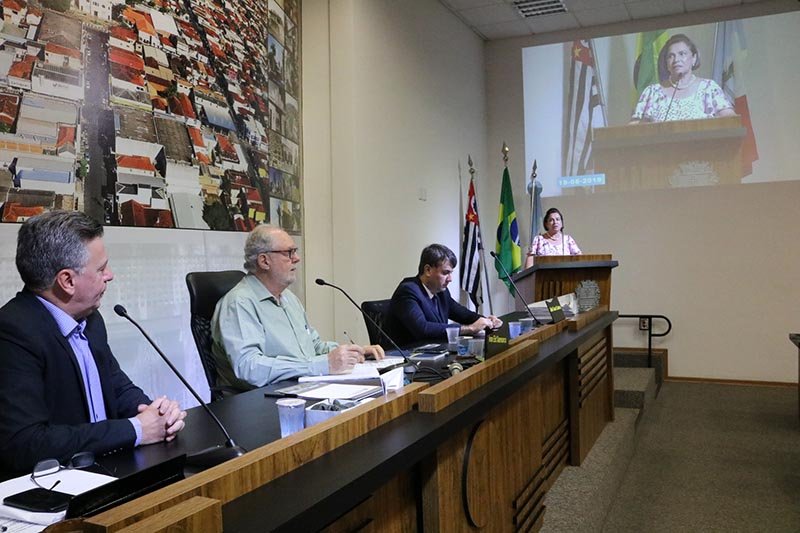 Câmara aprova projeto para prefeitura vender 14 terrenos