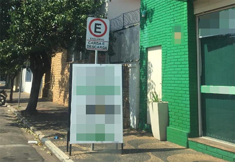 Propaganda irregular em postes de Penápolis