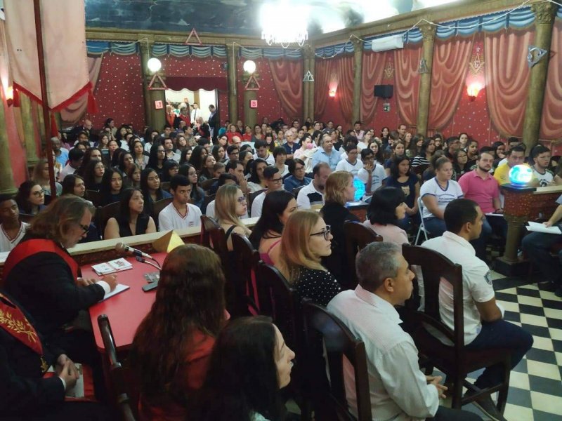 Maratona Cívico Cultural destaca alunos em provas e redações