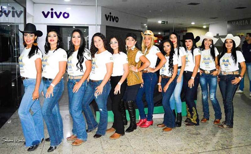 Escolha da Rainha do Rodeio será na praça Carlos Sampaio Filho