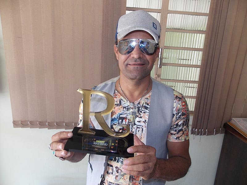 Música: Penapolense se apresentará hoje no Programa do Ratinho