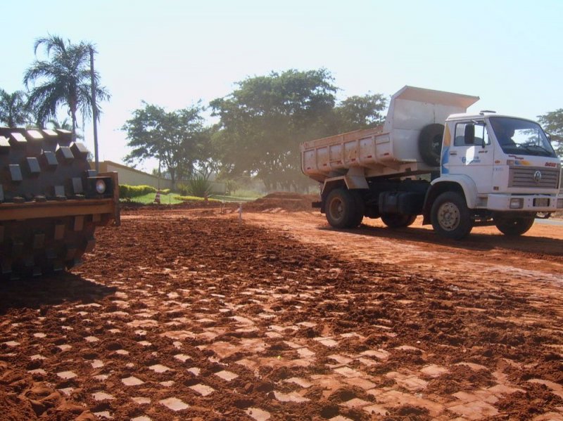 Rodovia Assis Chateaubriand  recebe melhorias no asfalto